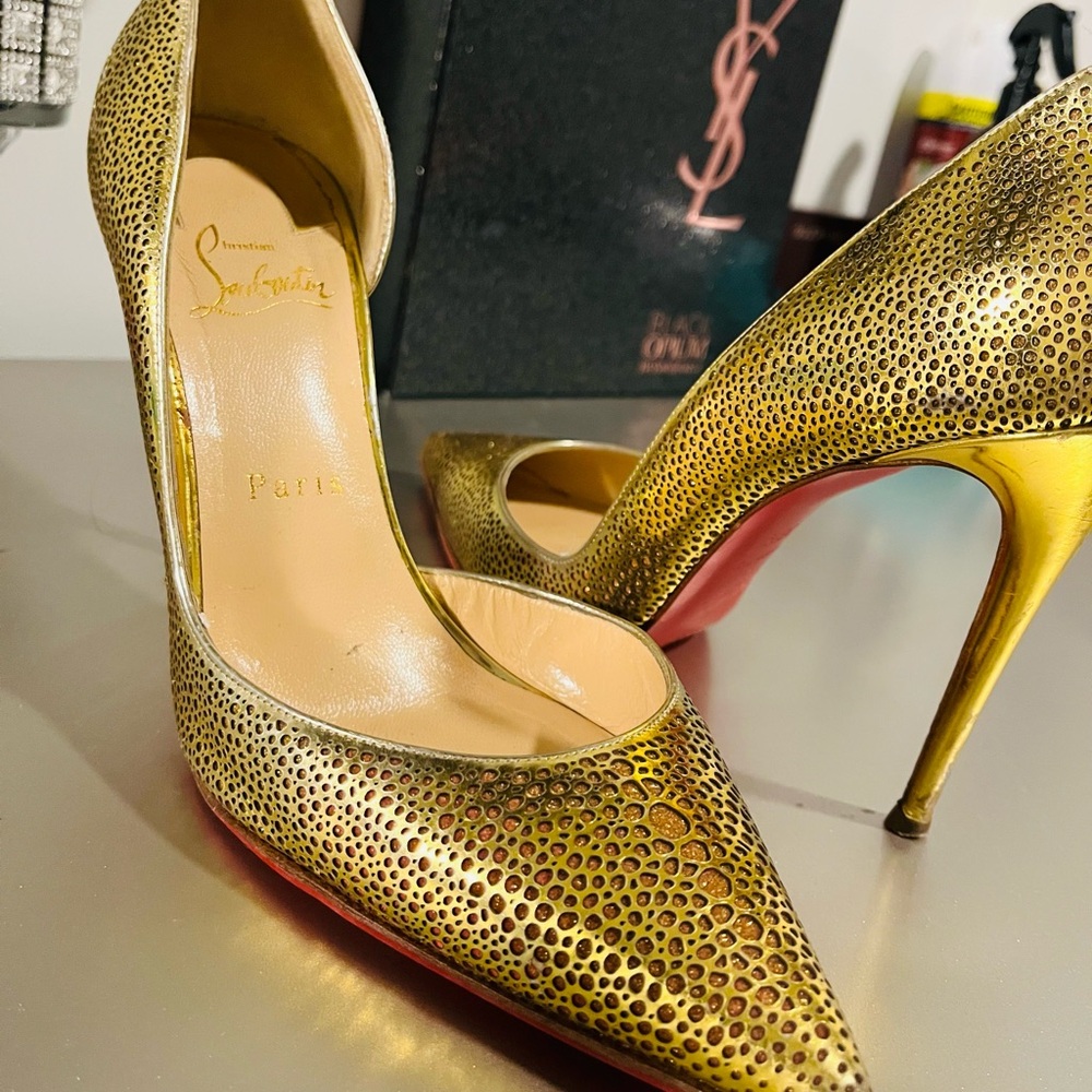 Christian Louboutin Heels size 8.5